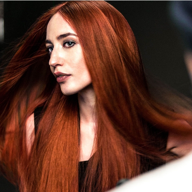 Роскошные длинные рыжие волосы