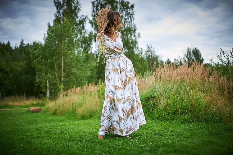 Белое платье халат