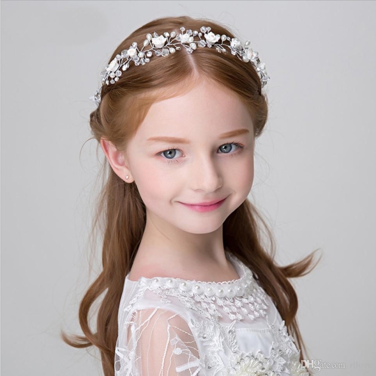 Диадема для девочки на выпускной в детском саду