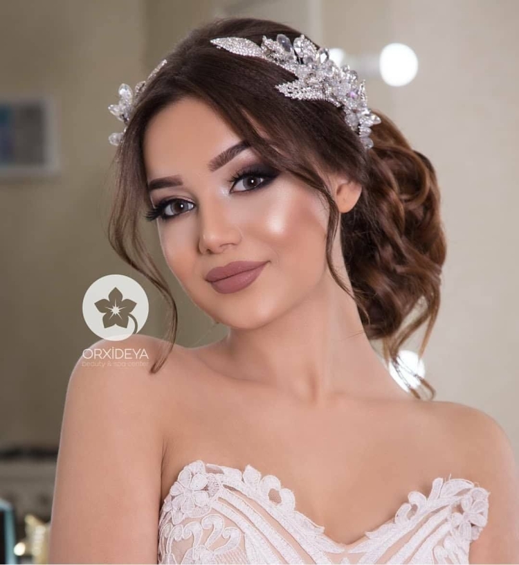 Мавзунаи човид макияж