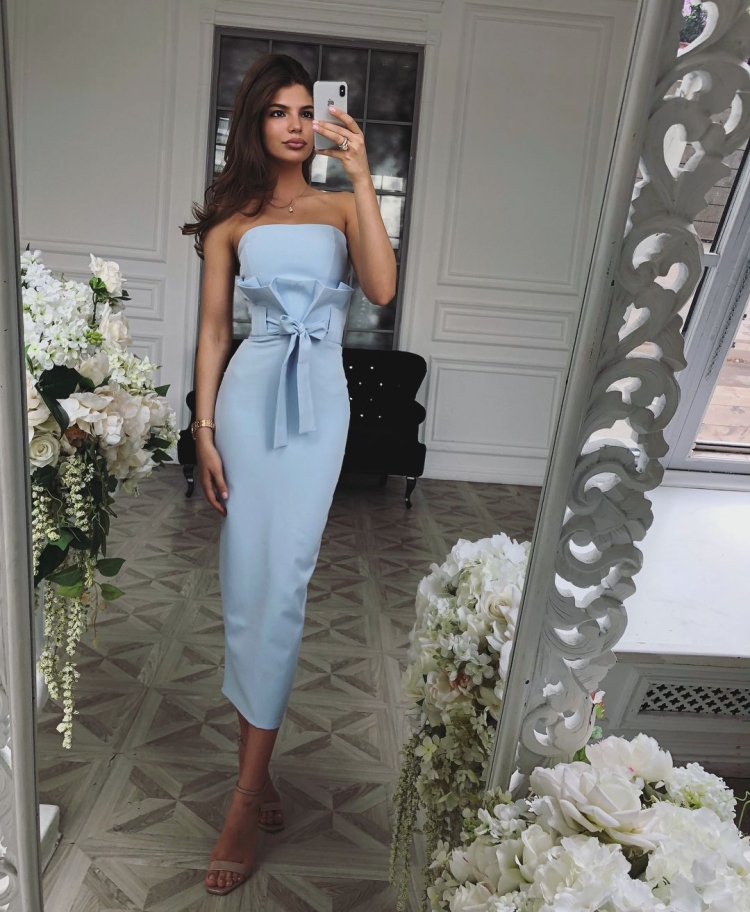 Модель Виктория Лопырева