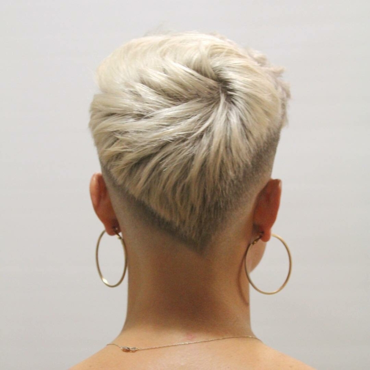 Короткие женские стрижки сзади
