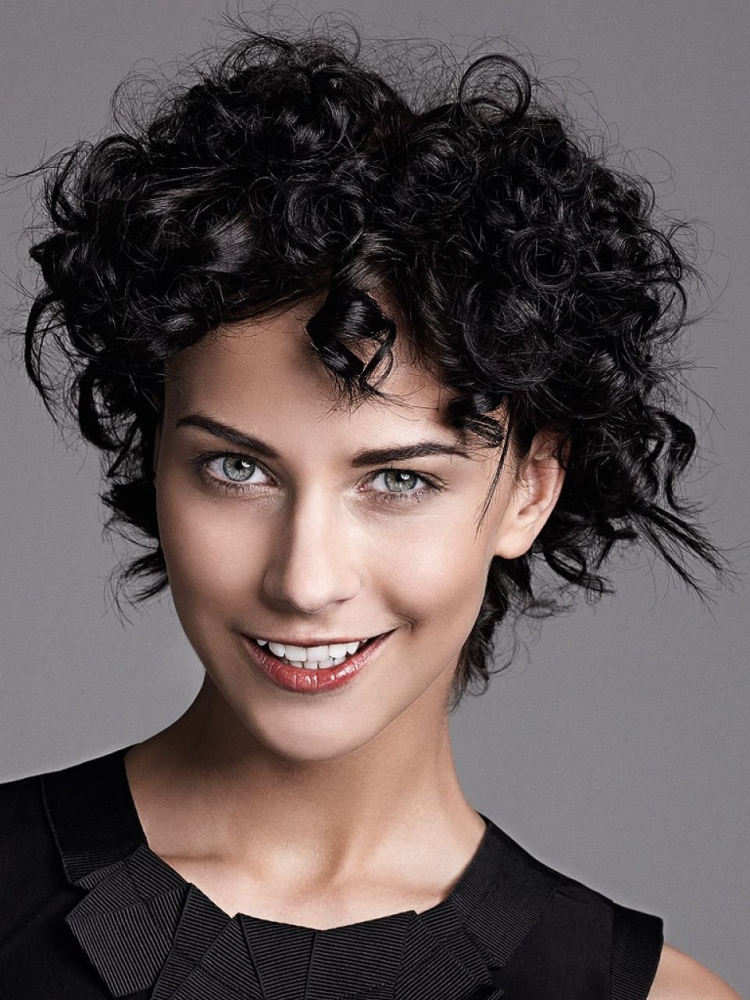 Короткие кудрявые