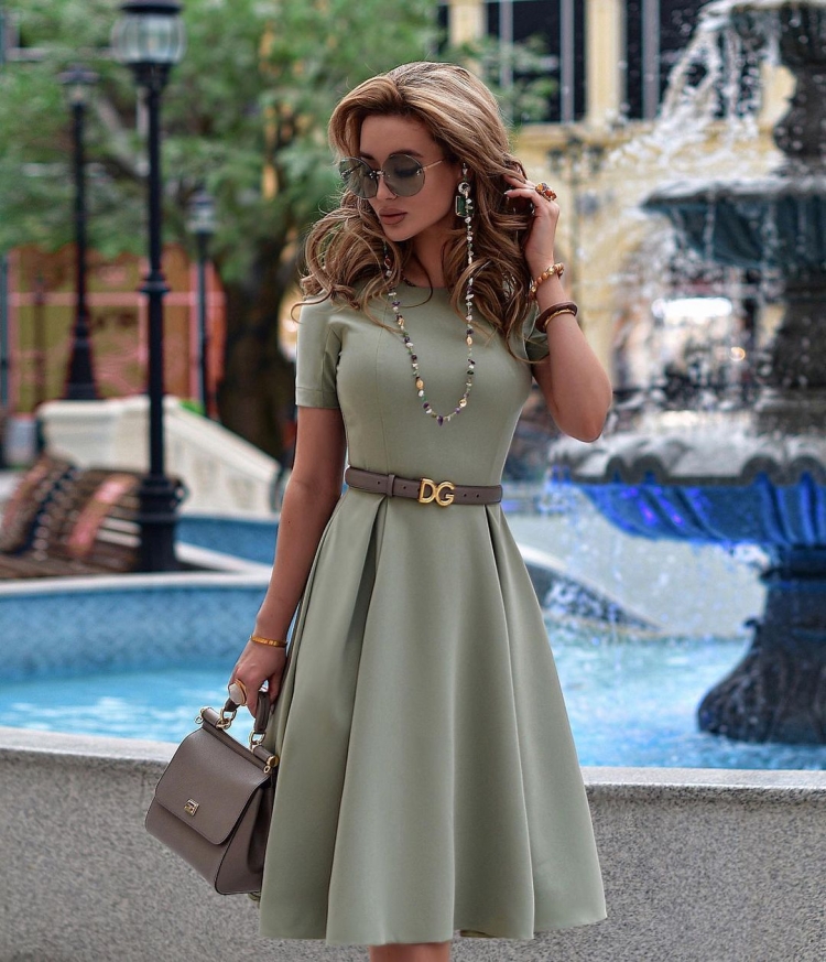 Актуальные платья