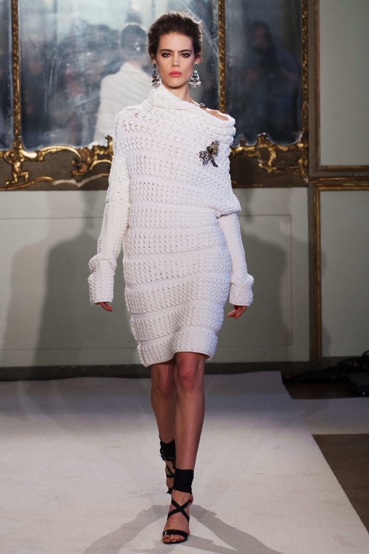 Вязаные платья с подиума