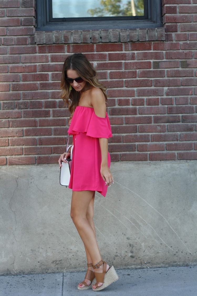 Лук с розовыми туфлями