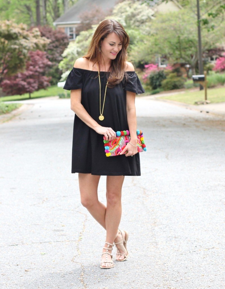 Красивые девушки в ботильонах