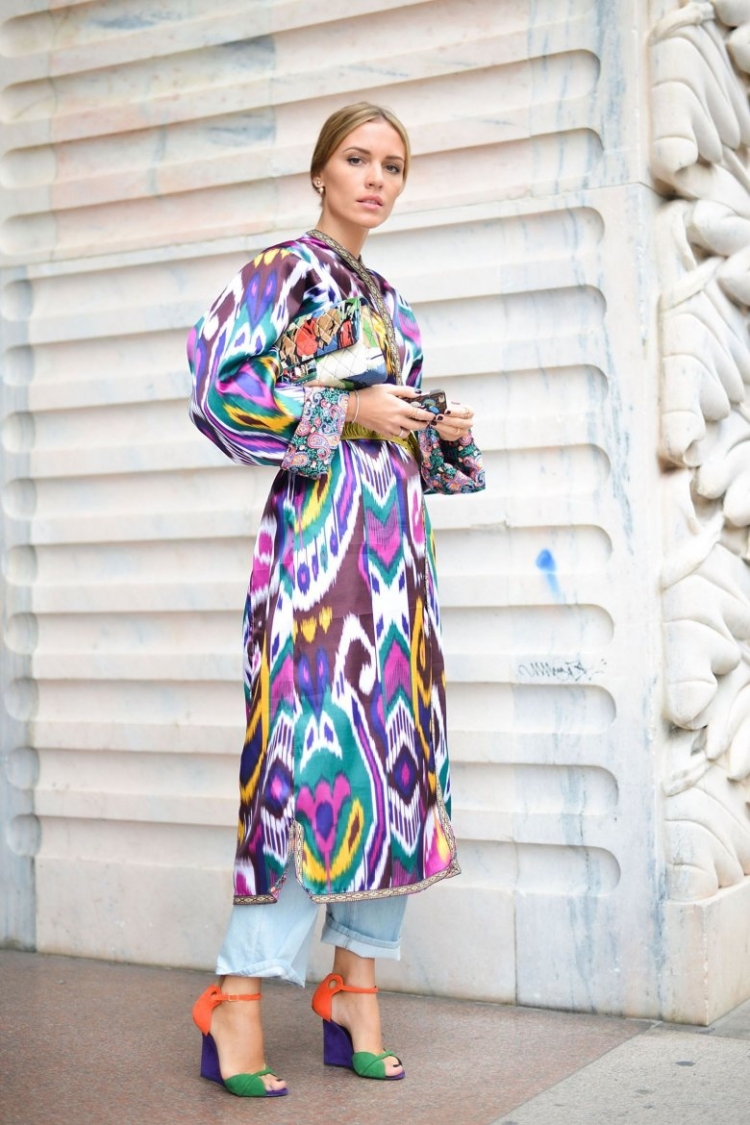 Платья из узбекского шелка