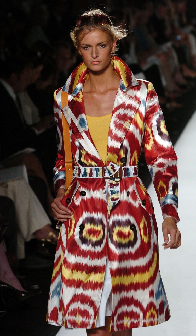 Оскар де ла рента икат