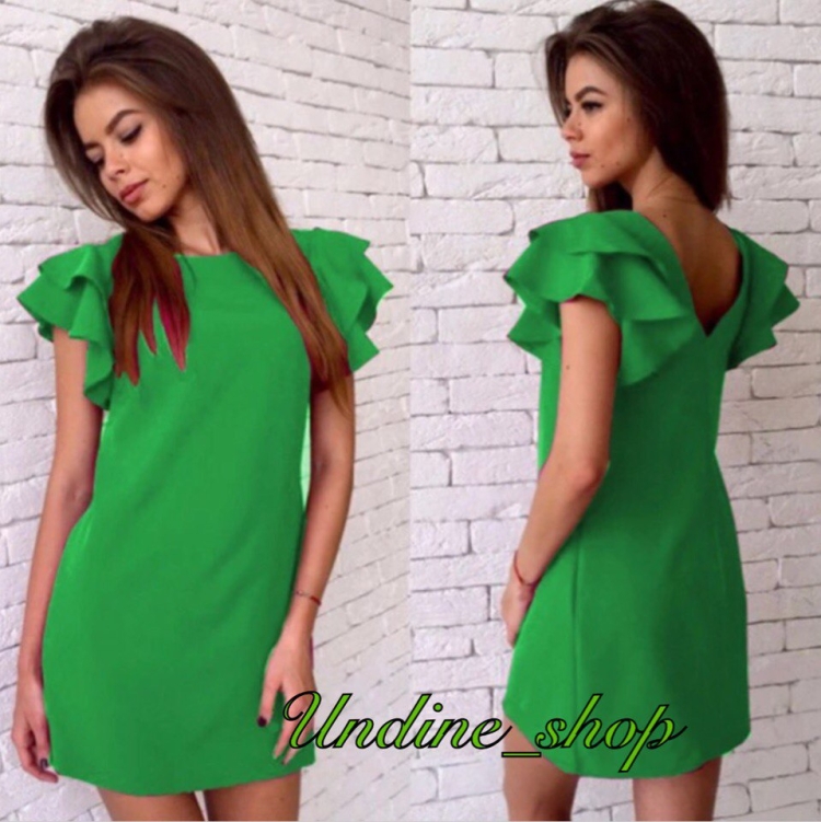 Платье с рукавами крылышками