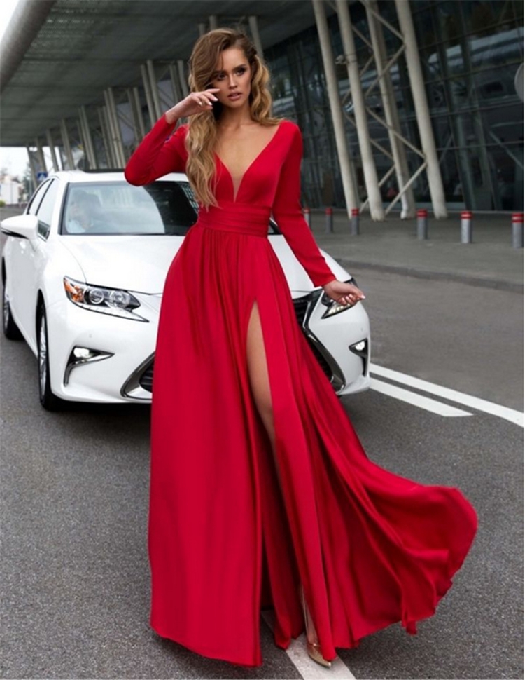 Вечернее платье макси с рукавами