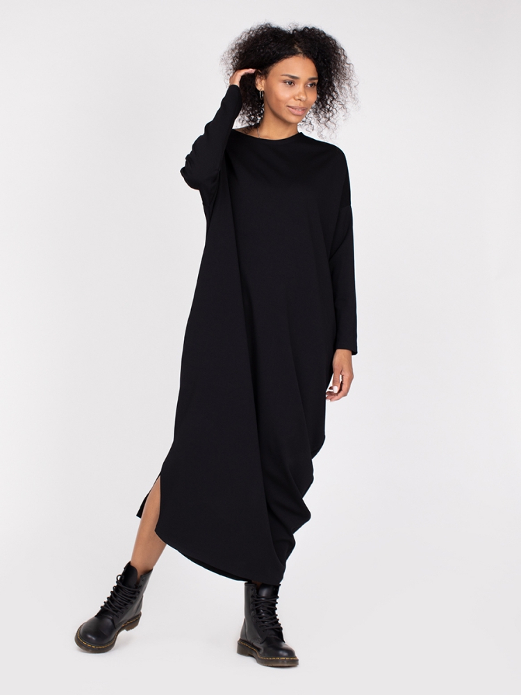 Черное платье оверсайз