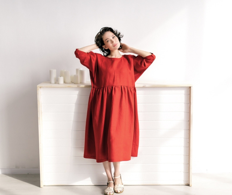 Модели платьев оверсайз в эко стиле для начинающих