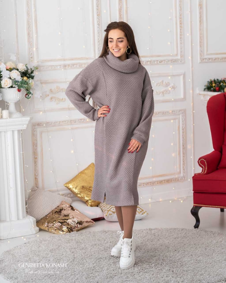 Вязаное платье оверсайз