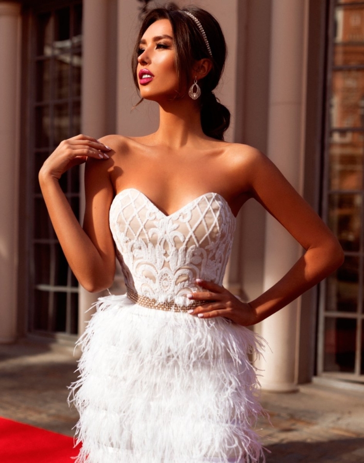 Платье с корсетом