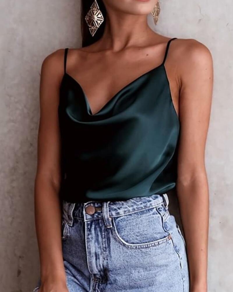 Летнее атласное платье