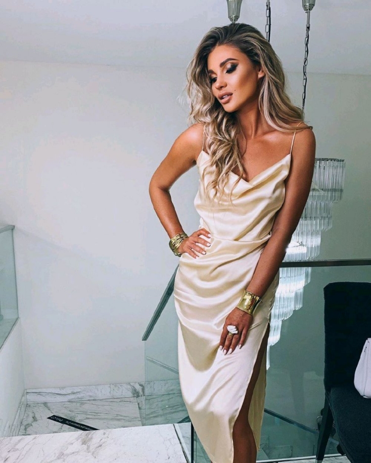 Атласное платье комбинация Maxi boohoo