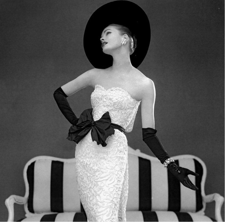 Винтажные черно белые платья