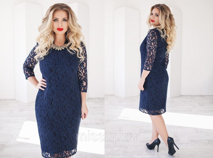 Синее гипюровое платье
