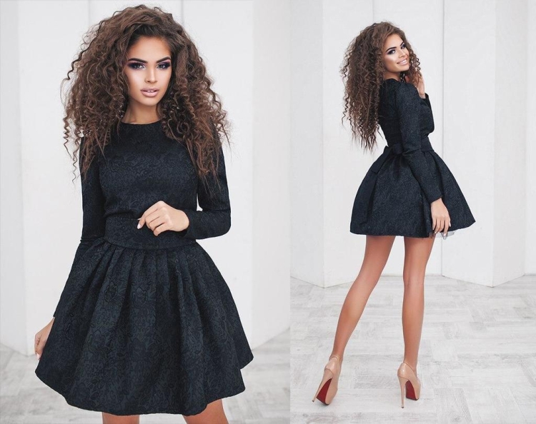 Платье с пышной юбкой