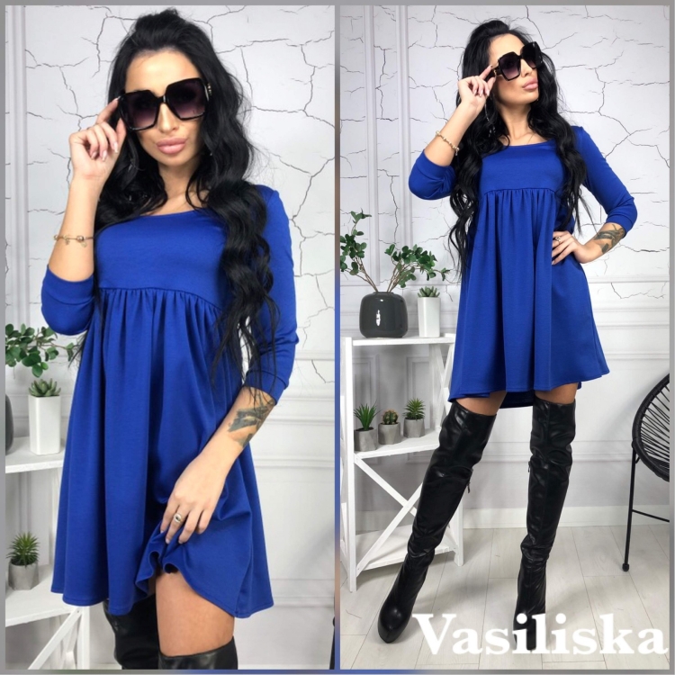 Прямое платье с завышенной талией