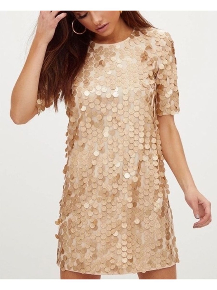 Платье с крупными пайетками