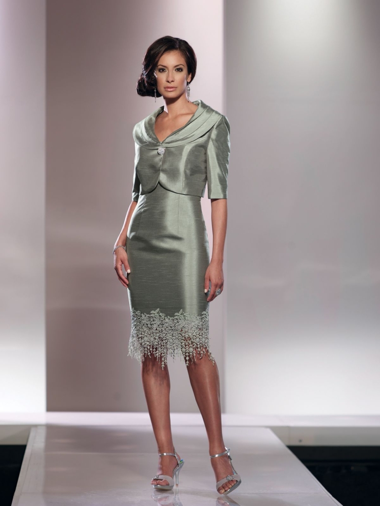 Стильное платье для мамы невесты