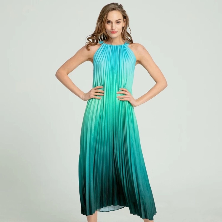 Бежевое платье плиссе Love Republic