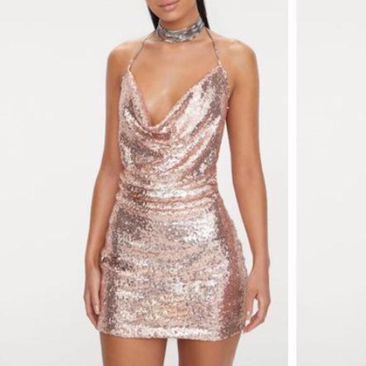 Платье блестящее короткое