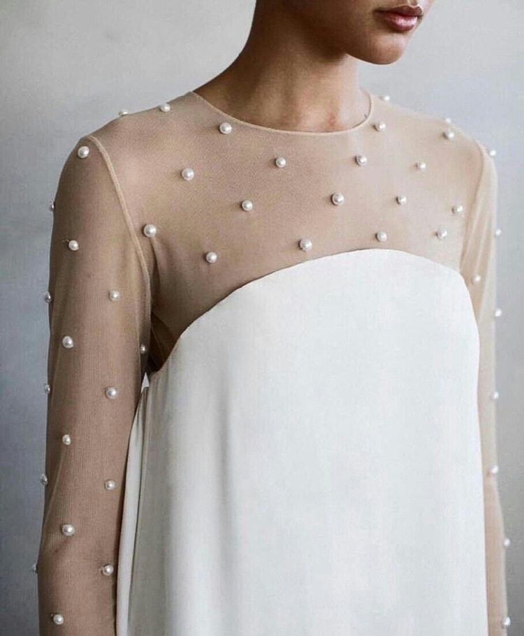 Платье с жемчужинами