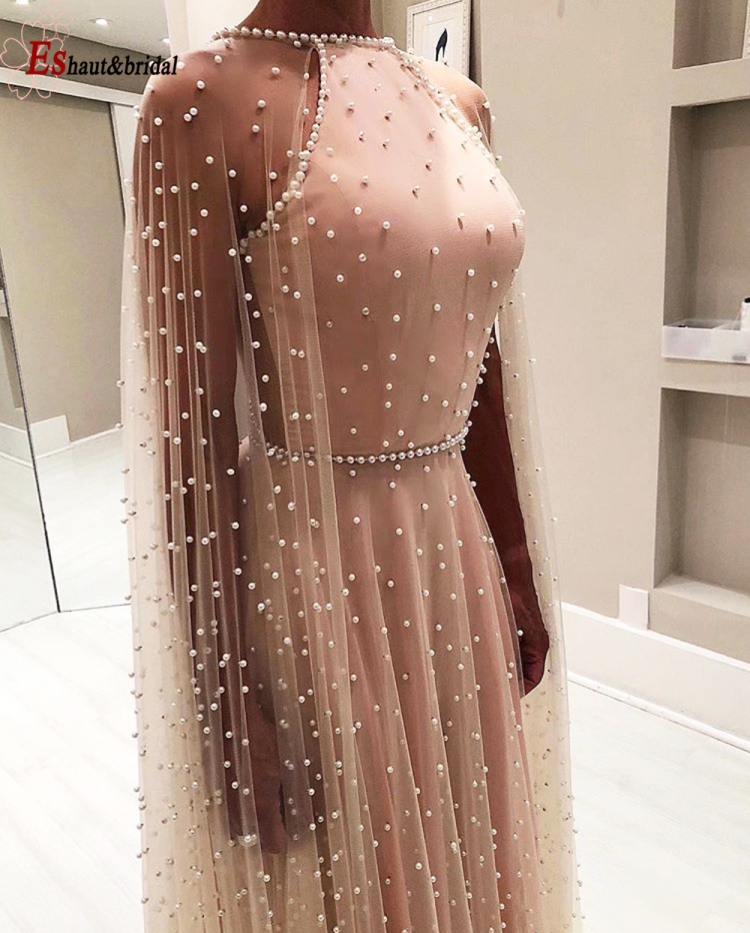 Платье с бусинами