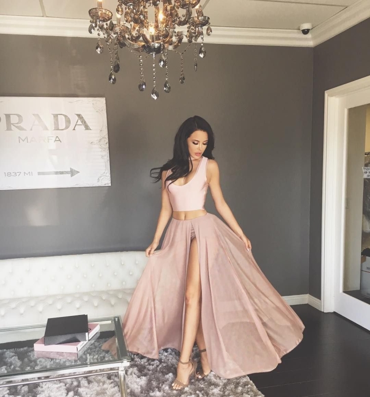 Вечернее платье тумблер