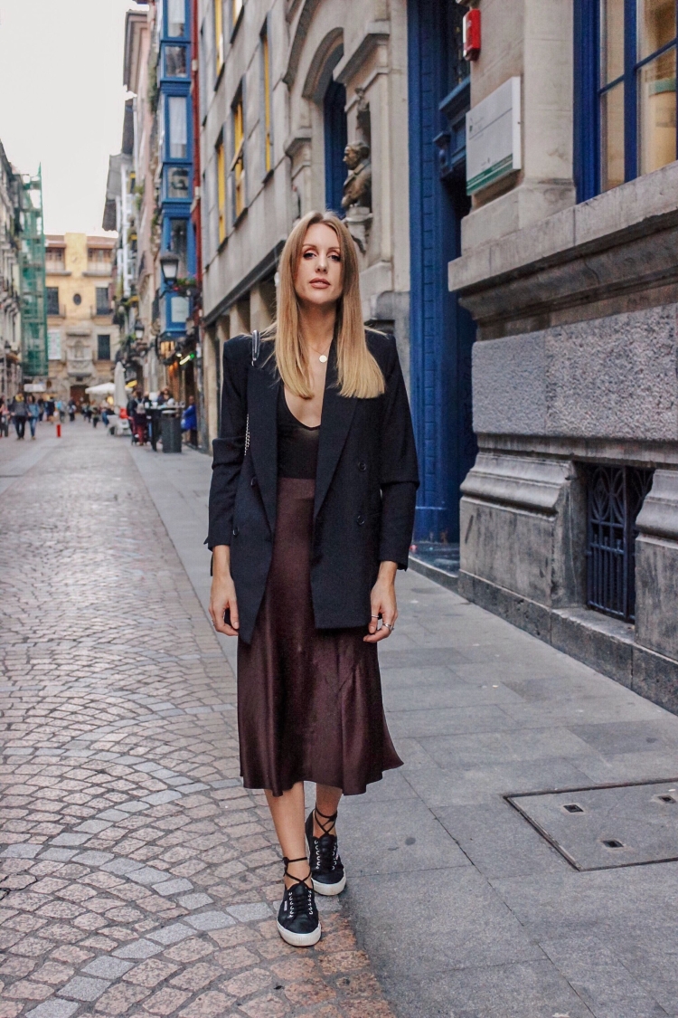 Шелковая юбка и топ