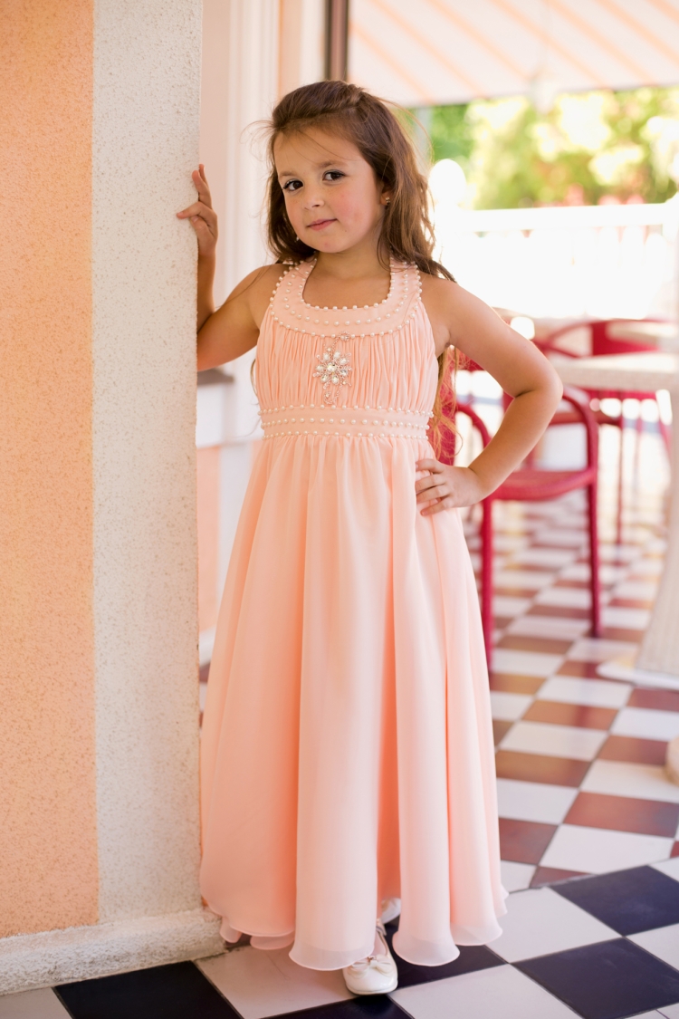 Нарядные платья для полных девушек