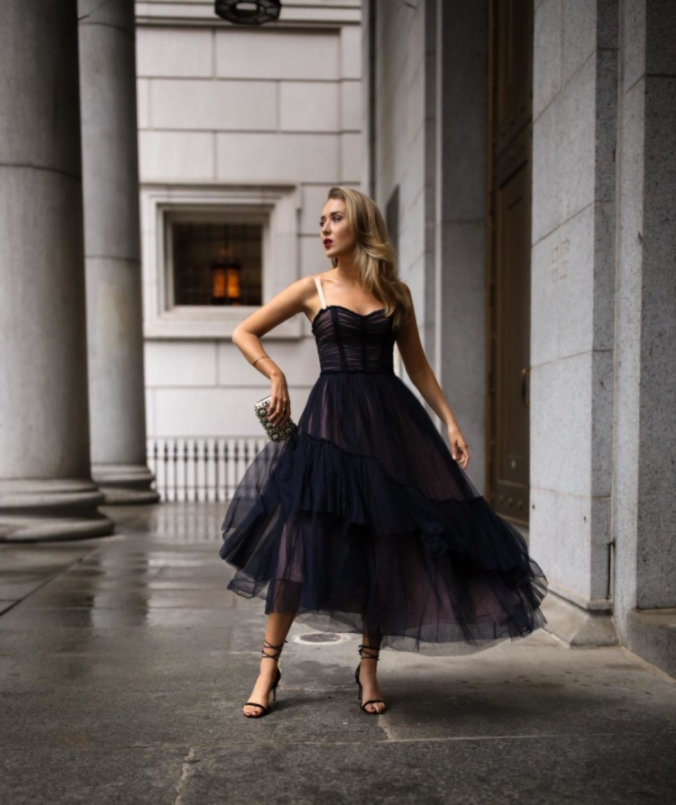 Выпускные платья мода