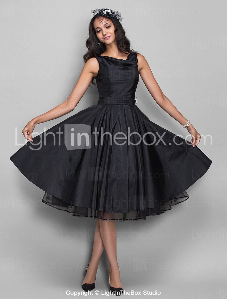 Платье с пышной юбкой