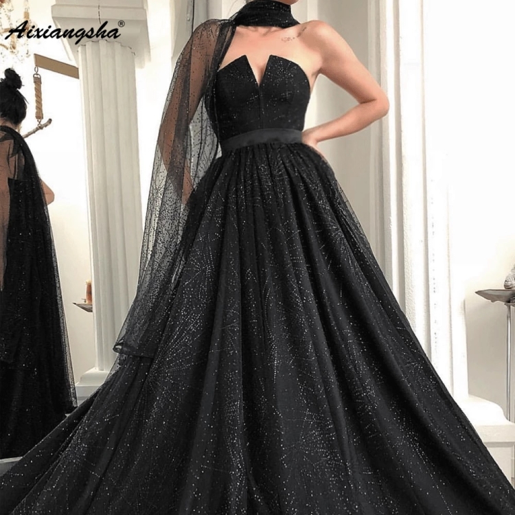 Robe de soiree, черное блестящее вечернее платье