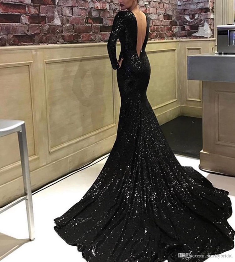 Роскошное черное платье