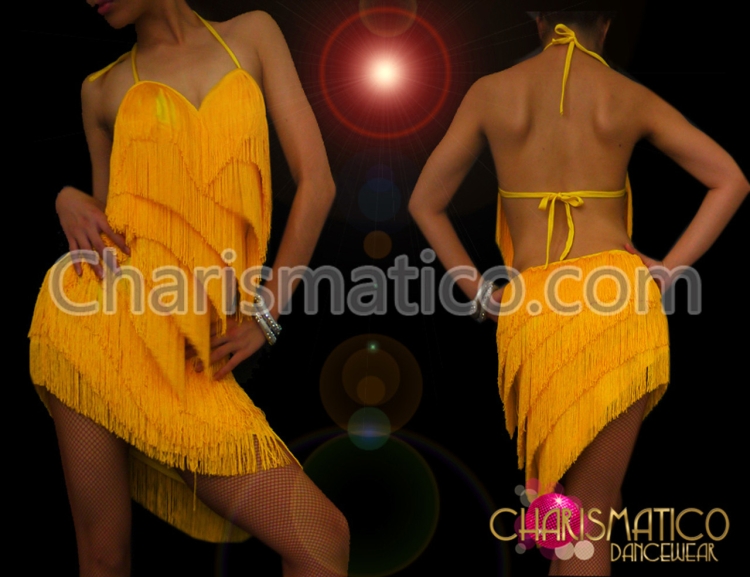 Танец жёлтое платье и чёрные стринги