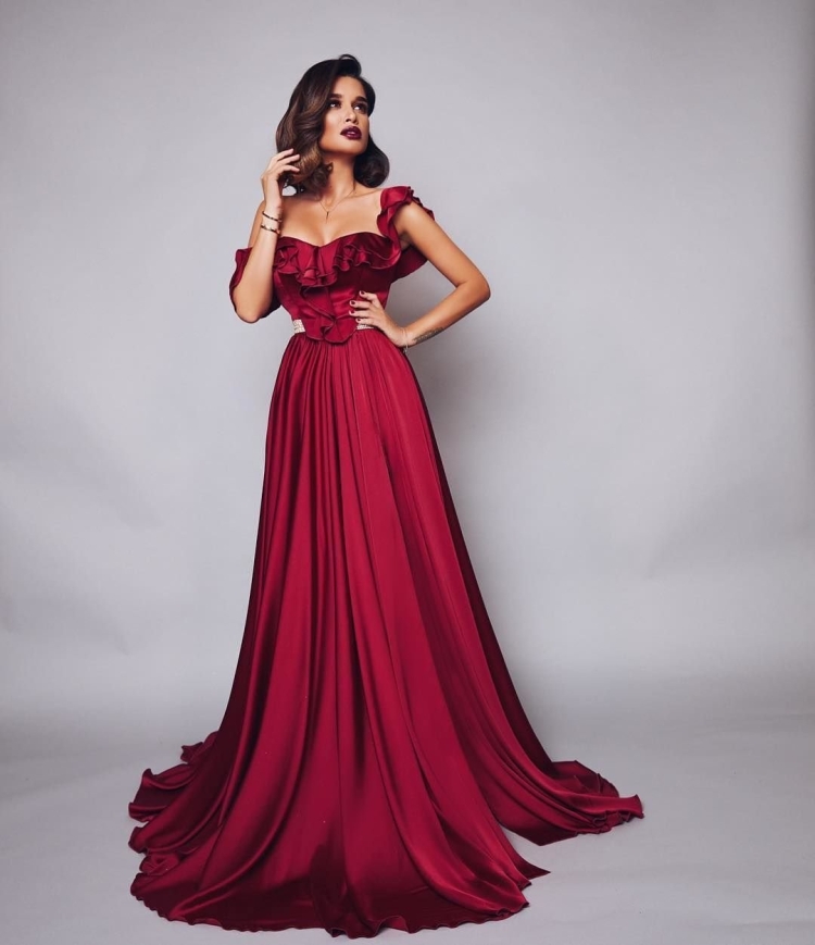 Платье в пол