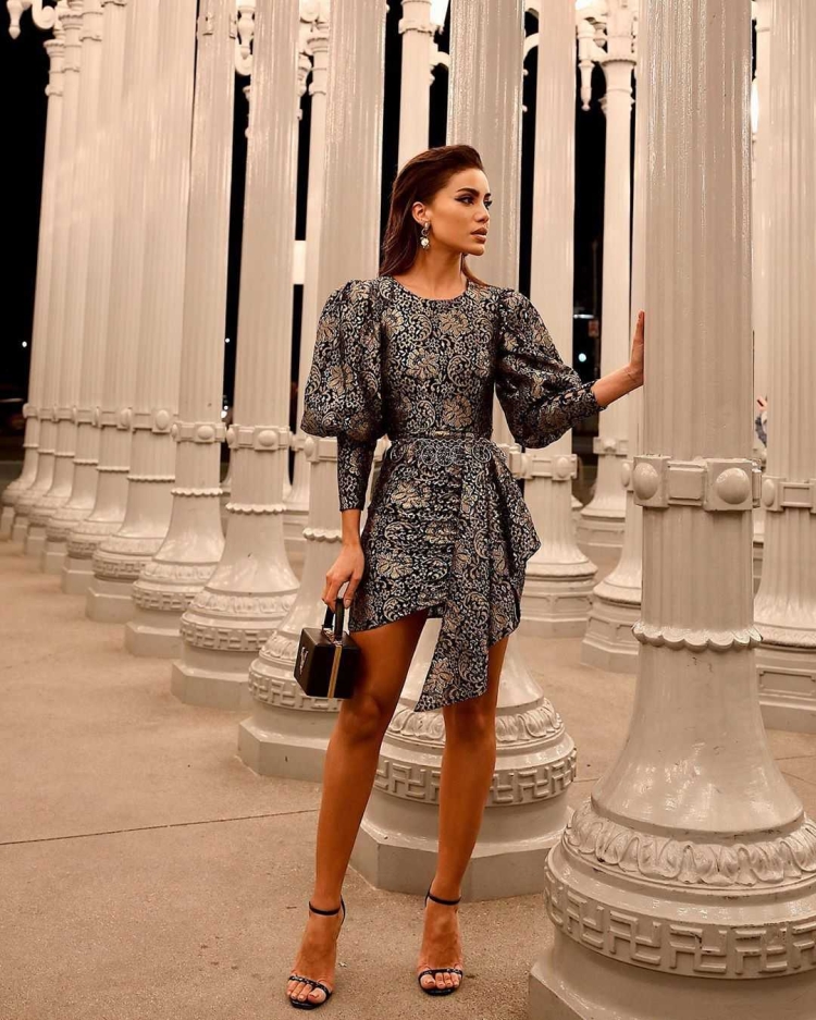 Платья повседневные модные