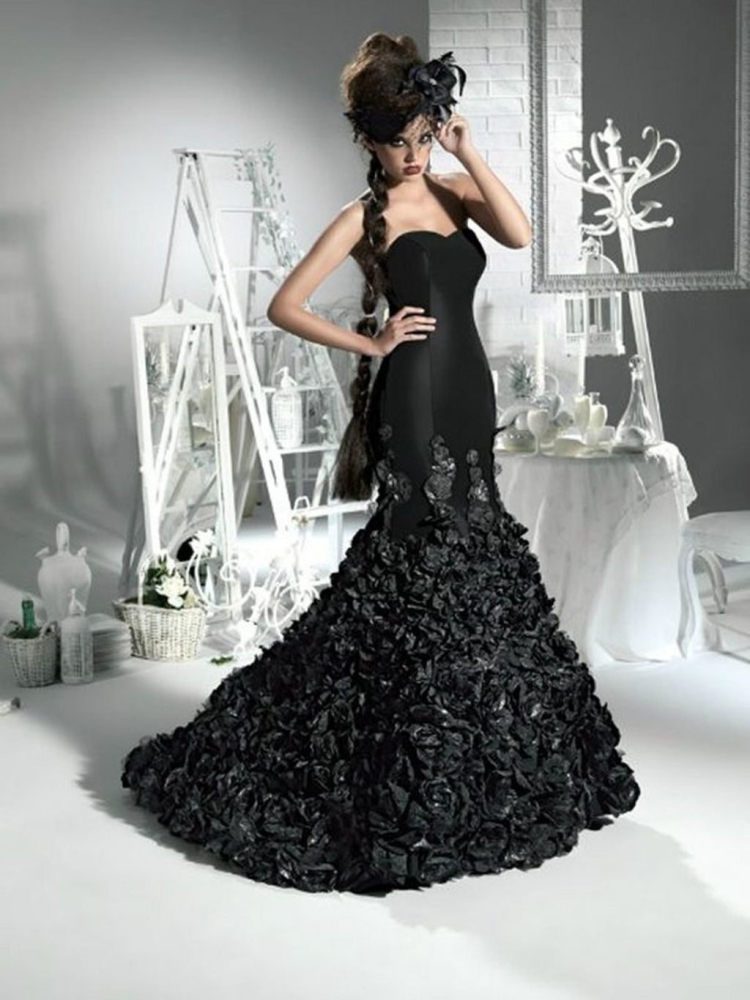 Черно белое свадебное платье