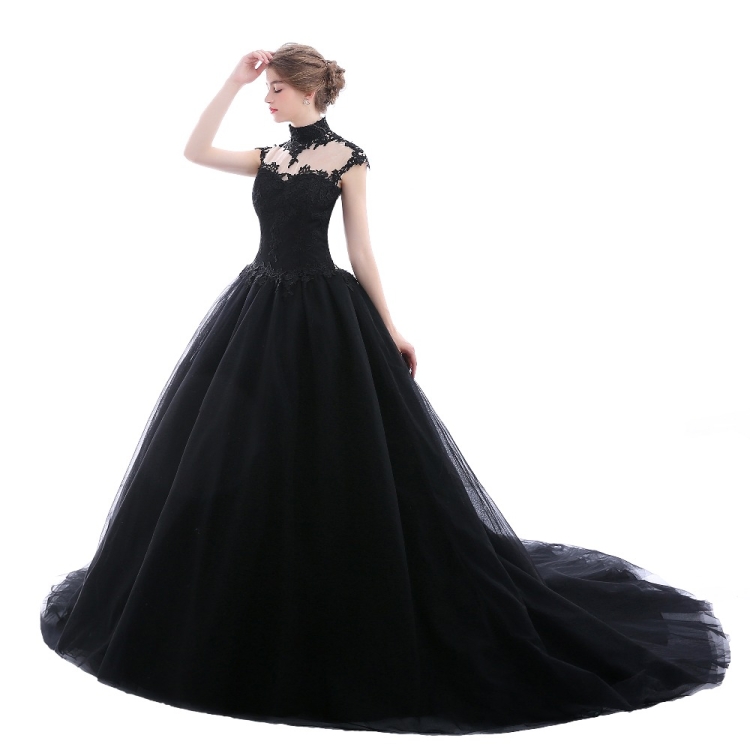 Черное свадебное платье