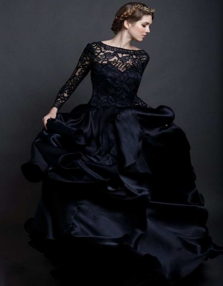 Черное свадебное платье