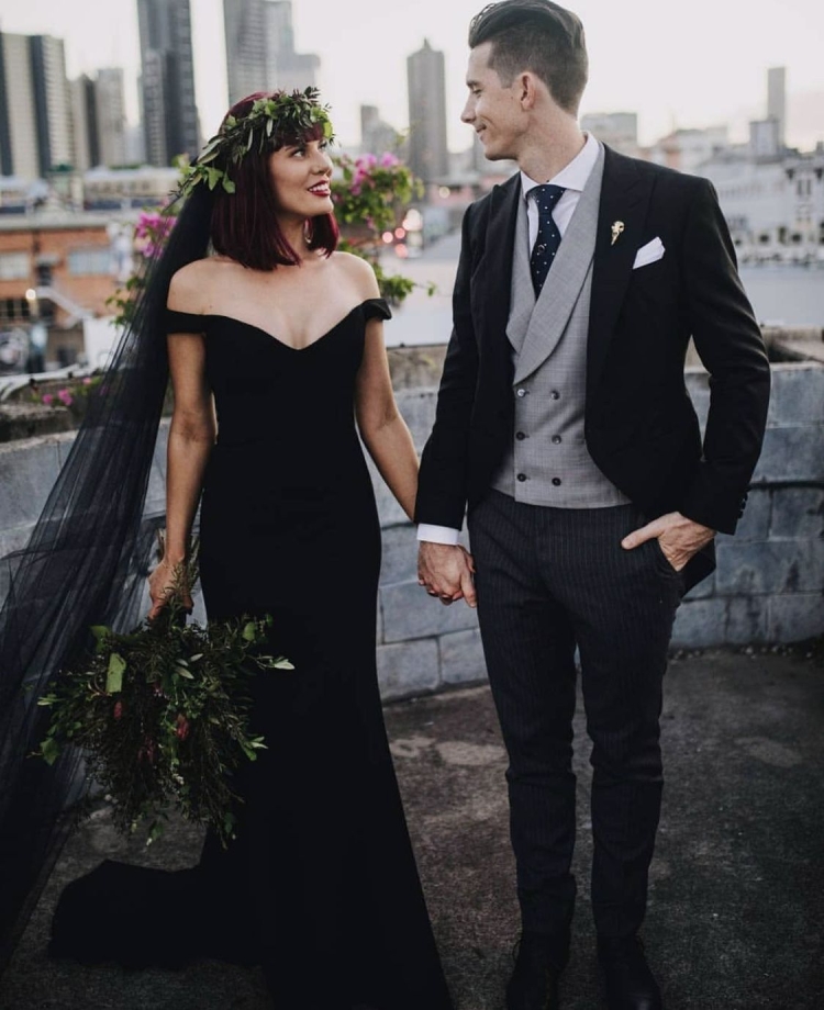 Блэк Веддинг