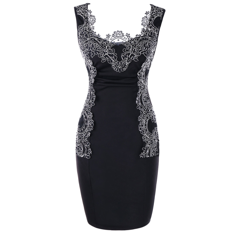 Черное платье футляр с кружевом