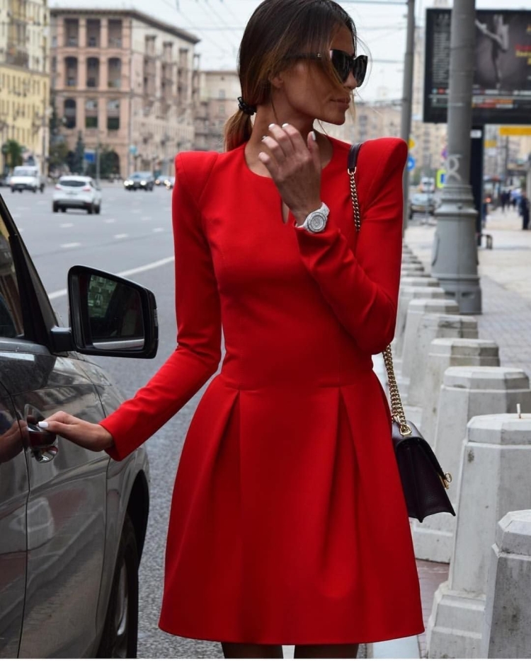 Красное платье пиджак фирмы MNG