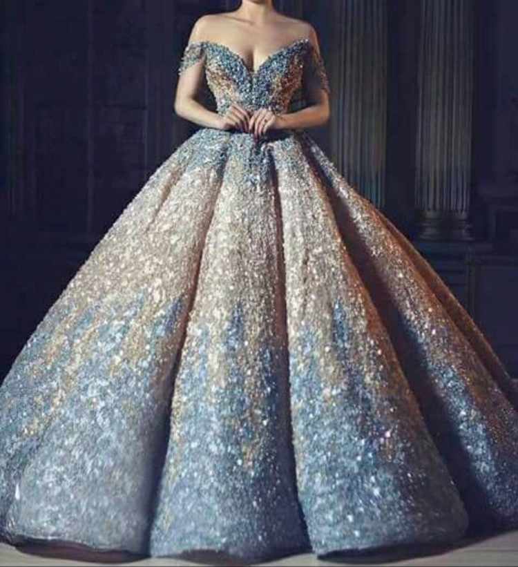 Пышные платья в пол Королевские