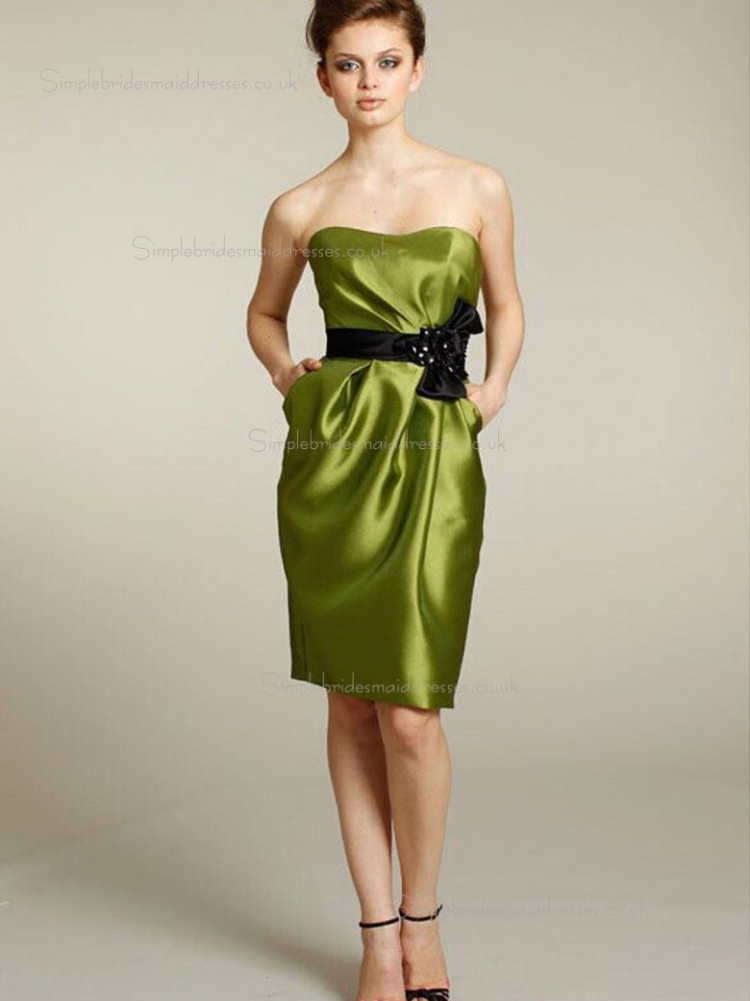 Платье цвета оливы