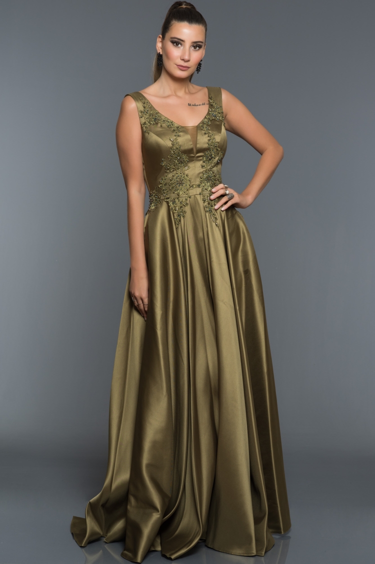 Платья длинные повседневные